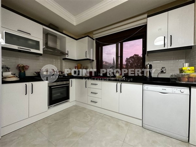 Четырёхкомнатный пентхаус 160 м2, центр Аланьи, район Сугезю, с тремя ванными комнатами-id-3213-фото-13