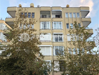 Уютная квартира 1+1 в центре Аланьи, на четвёртом этаже дома в 400 метрах от пляжа Клеопатры-id-3214-фото-1