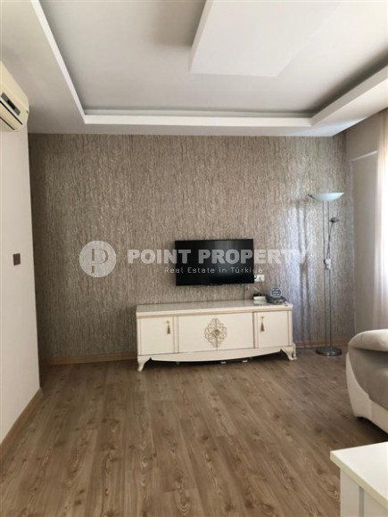 Уютная квартира 1+1 в центре Аланьи, на четвёртом этаже дома в 400 метрах от пляжа Клеопатры-id-3214-фото-3