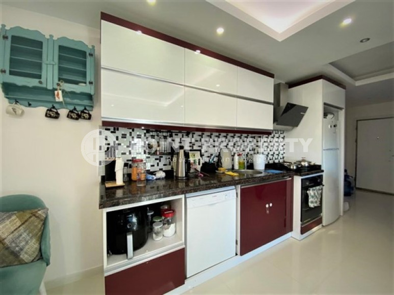 Четырёхкомнатный пентхаус 140 м2 в 250 метрах от моря, Тосмур, Аланья, с двумя балконами и террасой-id-3218-фото-5