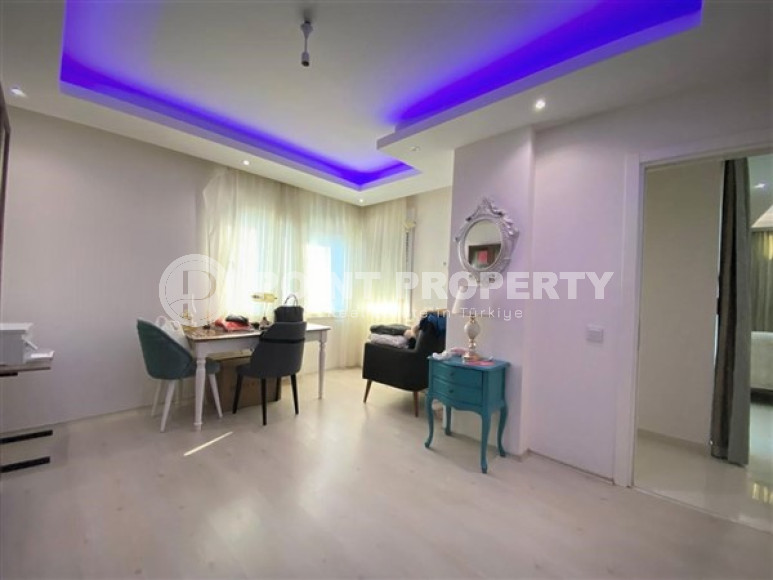 Четырёхкомнатный пентхаус 140 м2 в 250 метрах от моря, Тосмур, Аланья, с двумя балконами и террасой-id-3218-фото-9