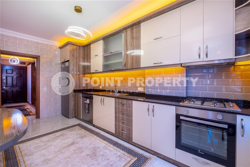 Elegant four-room apartment, 155m², with designer interior in the center of Alanya, 400m from the sea-id-1287-photo-6