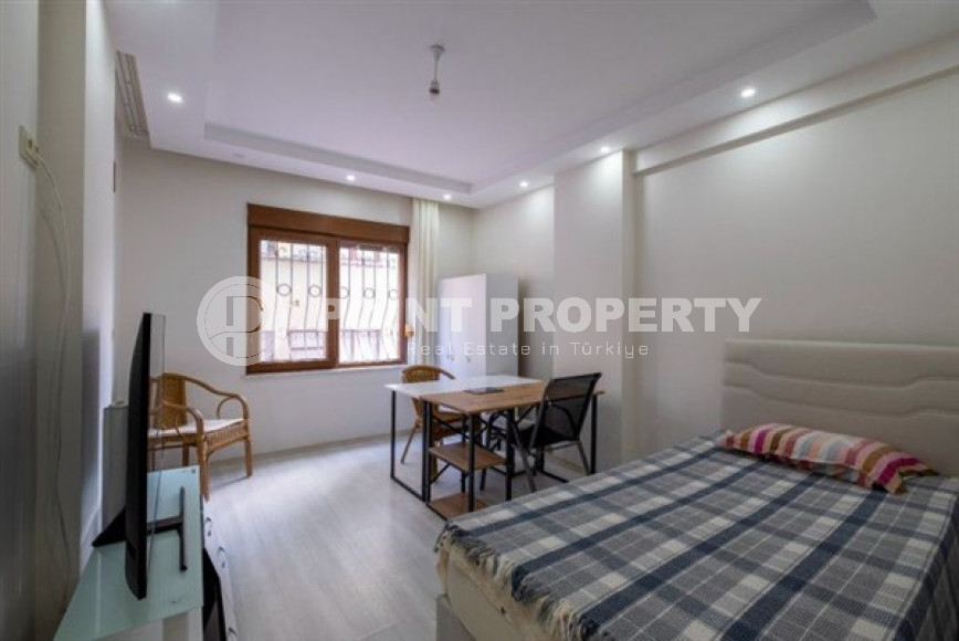 Ухоженная трехкомнатная квартира 120 м2, центр Аланьи, продается с мебелью-id-3219-фото-9