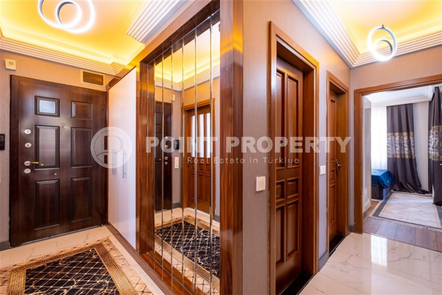 Elegant four-room apartment, 155m², with designer interior in the center of Alanya, 400m from the sea-id-1287-photo-8