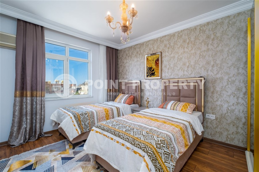 Elegant four-room apartment, 155m², with designer interior in the center of Alanya, 400m from the sea-id-1287-photo-10