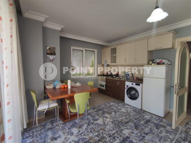 Двухкомнатная квартира 1+1 с балконом, в центре Аланьи, район Шекерхане-id-3221-фото-12