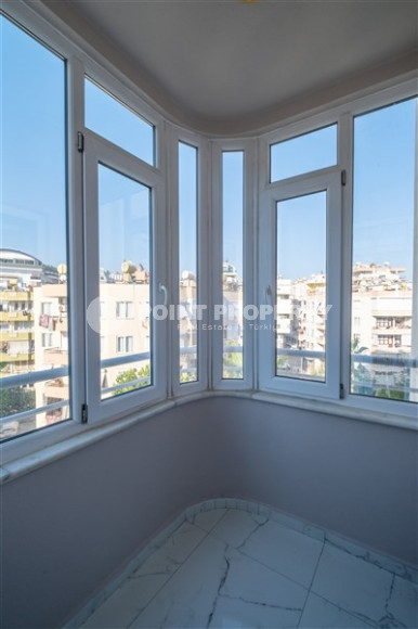 Elegant four-room apartment, 155m², with designer interior in the center of Alanya, 400m from the sea-id-1287-photo-20