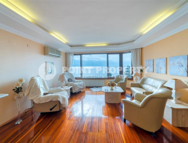 Видовая четырёхкомнатная квартира с площадью 160 м2, центр Аланьи, в трёх минутах от моря-id-3233-фото-3