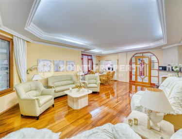 Видовая четырёхкомнатная квартира с площадью 160 м2, центр Аланьи, в трёх минутах от моря-id-3233-фото-4