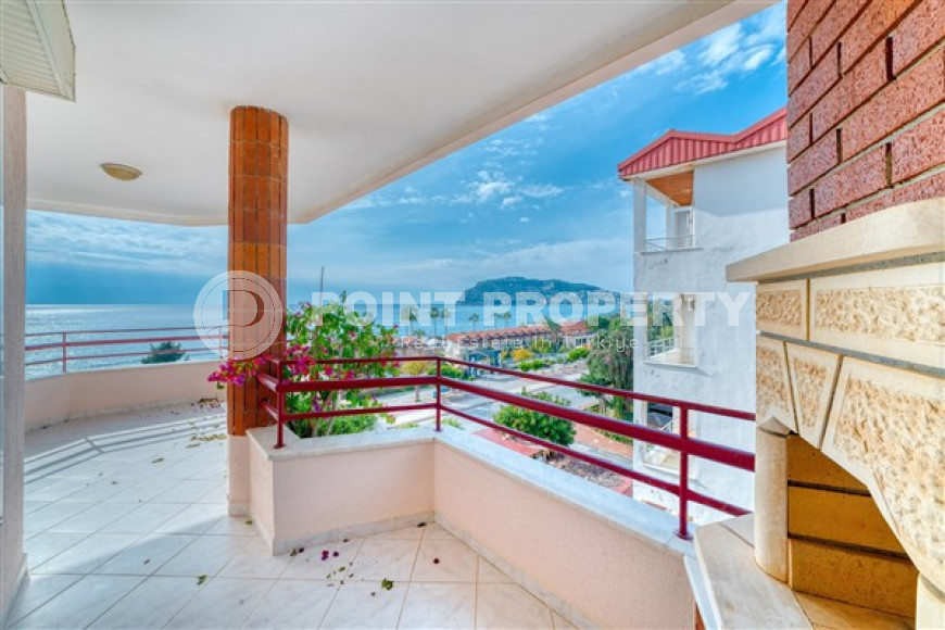 Видовая четырёхкомнатная квартира с площадью 160 м2, центр Аланьи, в трёх минутах от моря-id-3233-фото-10