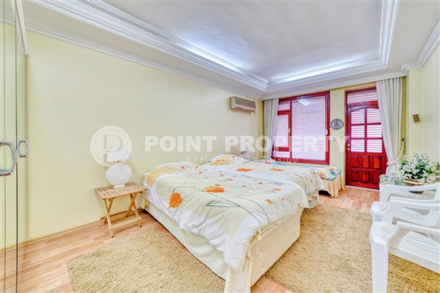 Видовая четырёхкомнатная квартира с площадью 160 м2, центр Аланьи, в трёх минутах от моря-id-3233-фото-26