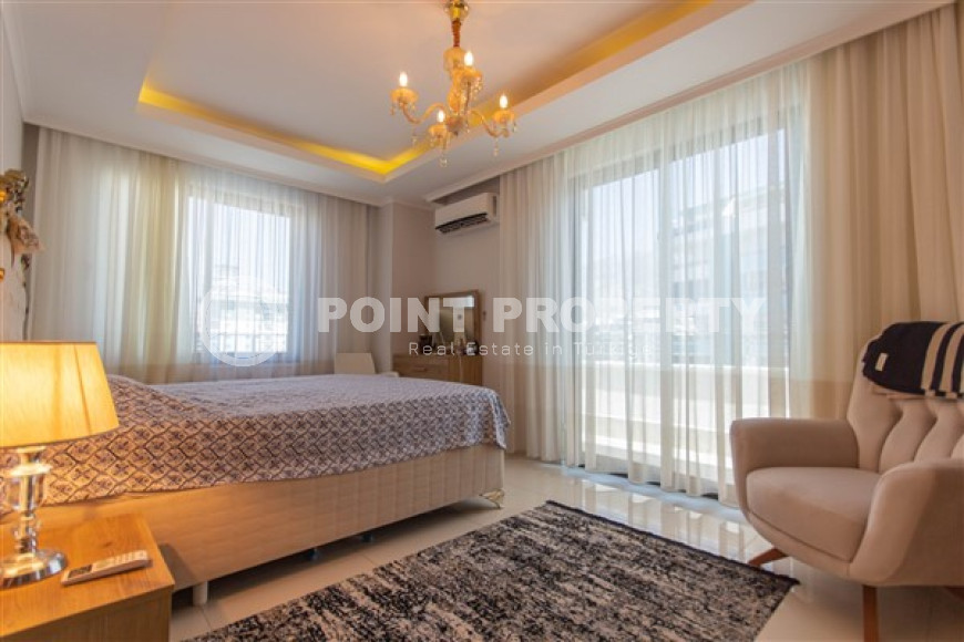 Spacious duplex apartment 150 m2 500 meters from the Mediterranean Sea, Mahmutlar, Alanya-id-3240-photo-17