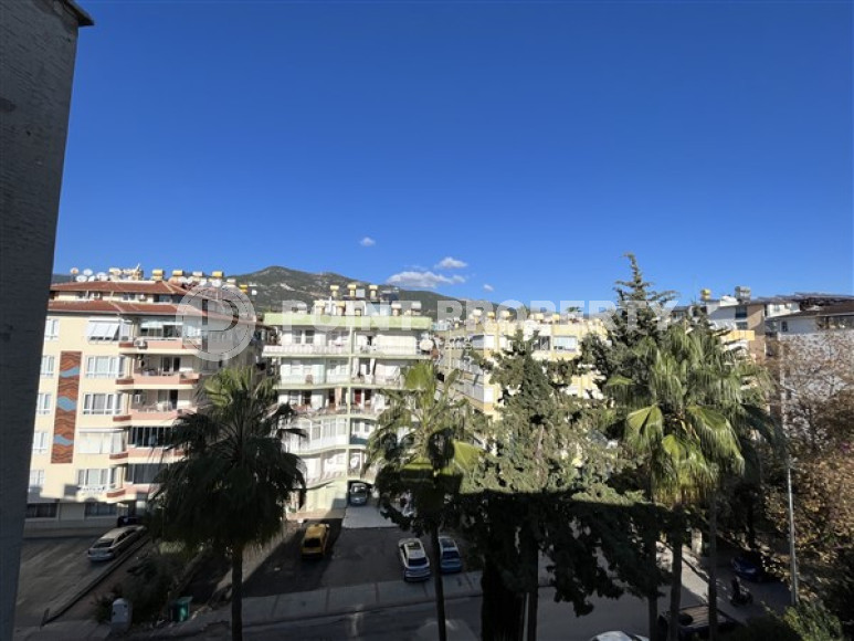 Ухоженная четырёхкомнатная квартира с отличной локацией в центре Аланьи, две минуты от пляжа Кейкубат-id-3252-фото-20