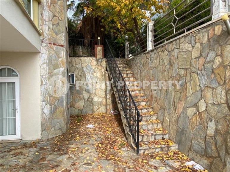 Большая вилла с планировкой 6+2 и площадью 250 м2  в районе Тепе, Аланья, на удалении от моря-id-3259-фото-7