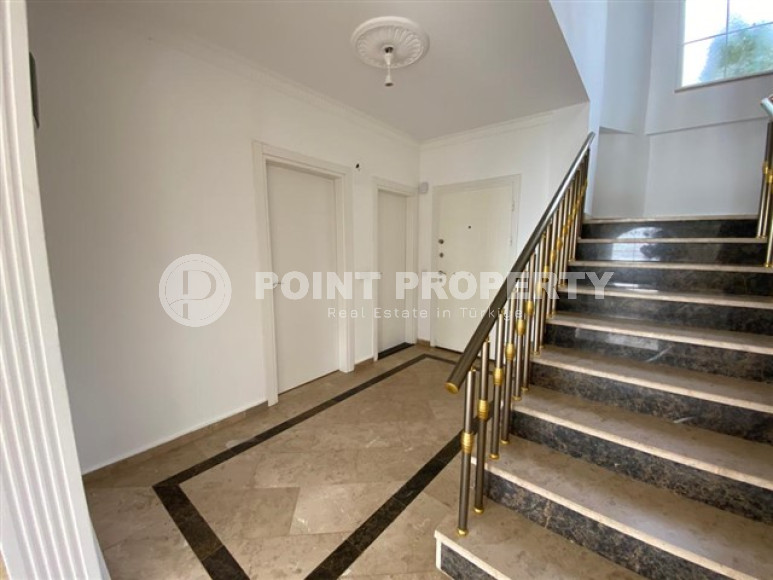 Большая вилла с планировкой 6+2 и площадью 250 м2  в районе Тепе, Аланья, на удалении от моря-id-3259-фото-14