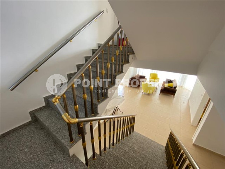 Большая вилла с планировкой 6+2 и площадью 250 м2  в районе Тепе, Аланья, на удалении от моря-id-3259-фото-15