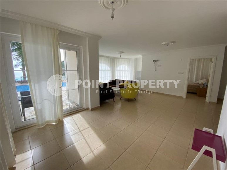 Large villa with a 6+2 layout and an area of 250 m2 in the Tepe area, Alanya, away from the sea-id-3259-photo-19