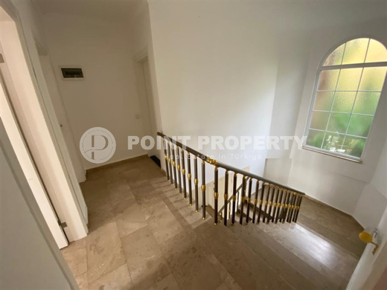 Большая вилла с планировкой 6+2 и площадью 250 м2  в районе Тепе, Аланья, на удалении от моря-id-3259-фото-27