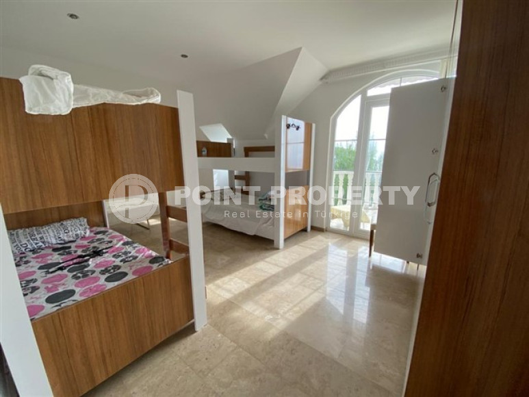 Большая вилла с планировкой 6+2 и площадью 250 м2  в районе Тепе, Аланья, на удалении от моря-id-3259-фото-28