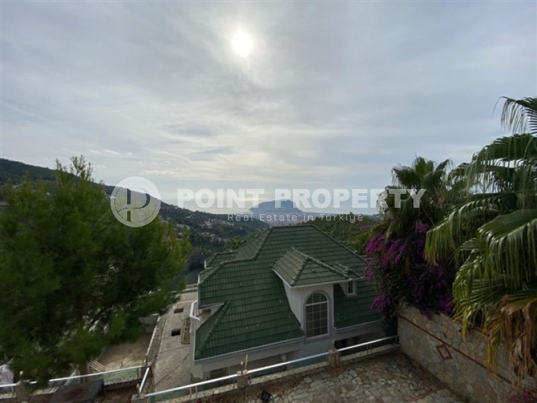 Large villa with a 6+2 layout and an area of 250 m2 in the Tepe area, Alanya, away from the sea-id-3259-photo-33