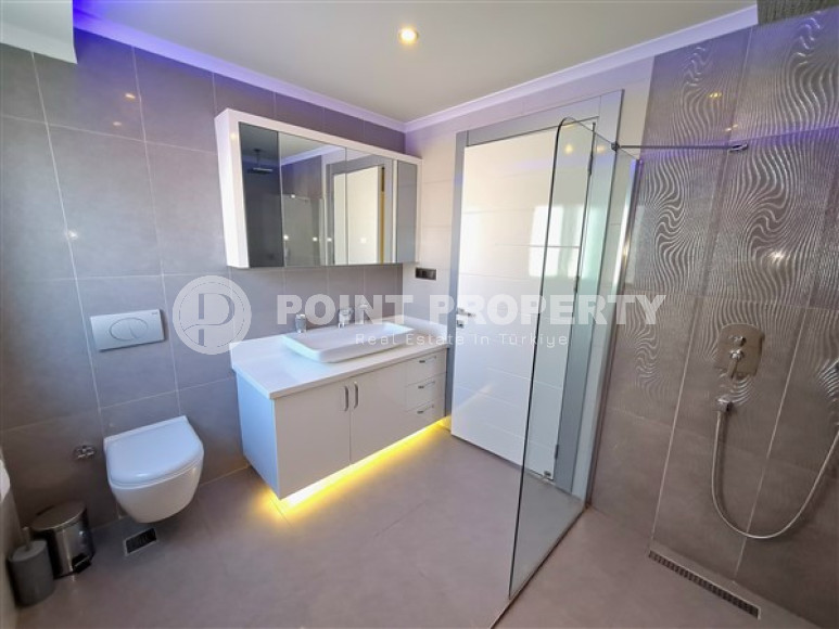 Стильная двухуровневая квартира с площадью 240 м2 в районе Оба, Аланья, с мебелью-id-3266-фото-23