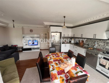 Huge six-room apartment 280 m2, center of Alanya, suitable for obtaining Turkish citizenship-id-3269-photo-1