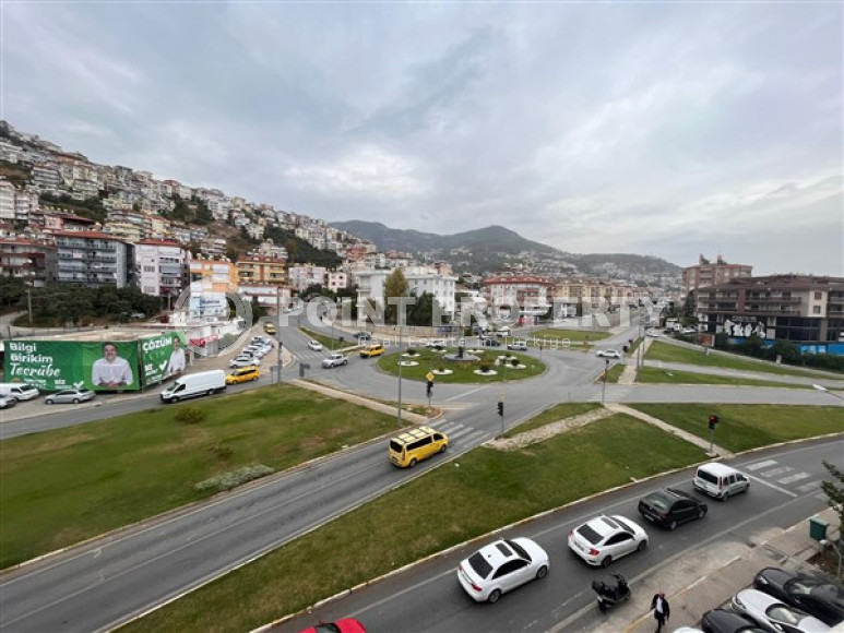 Огромная шестикомнатная квартира 280 м2, центр Аланьи, подходит под получение турецкого гражданства-id-3269-фото-4