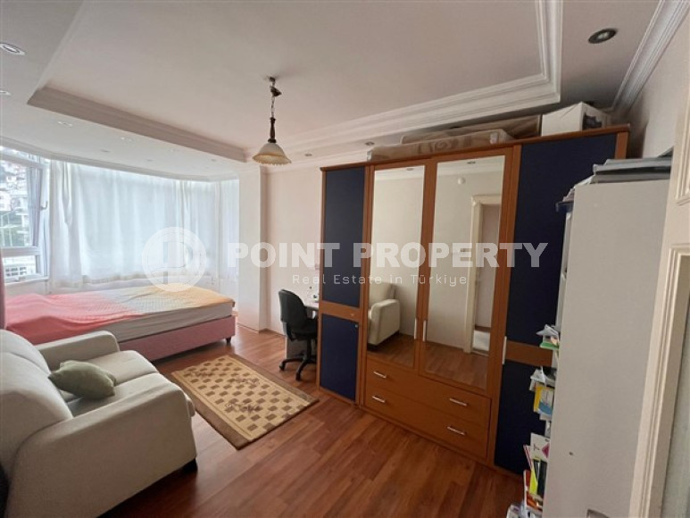 Огромная шестикомнатная квартира 280 м2, центр Аланьи, подходит под получение турецкого гражданства-id-3269-фото-8