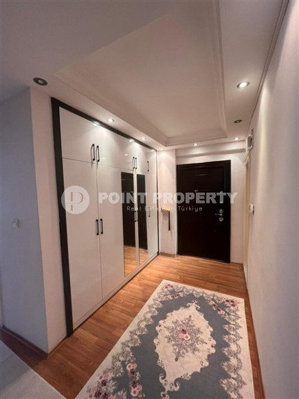 Огромная шестикомнатная квартира 280 м2, центр Аланьи, подходит под получение турецкого гражданства-id-3269-фото-9