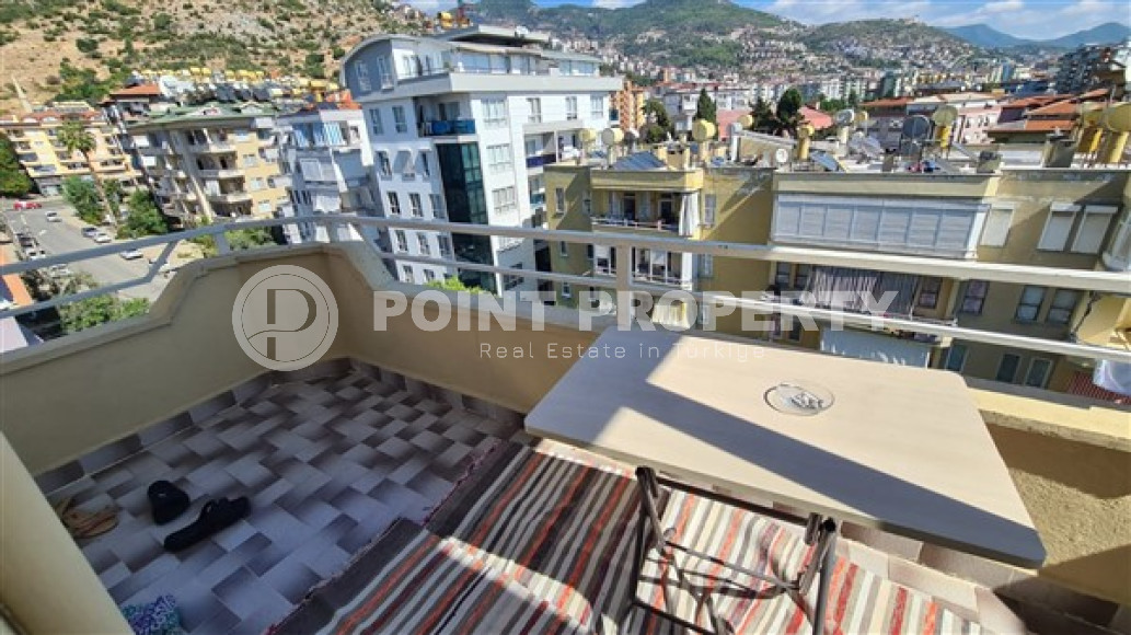 Ухоженная квартира 3+1 с видом на горы и отдельной кухней, центр Аланьи-id-3272-фото-2