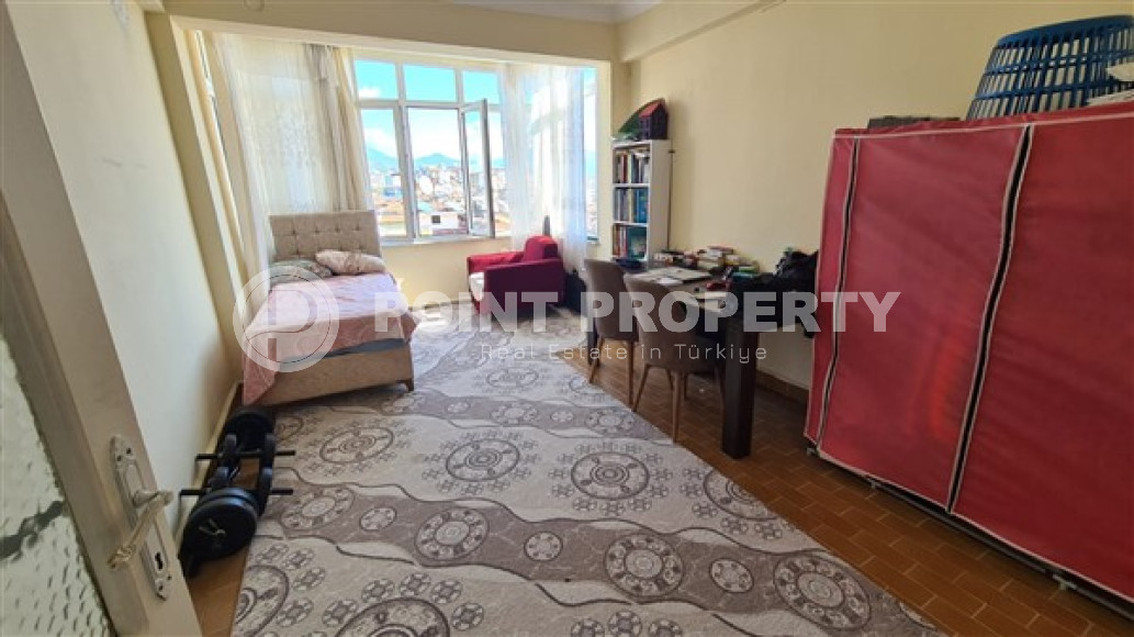 Ухоженная квартира 3+1 с видом на горы и отдельной кухней, центр Аланьи-id-3272-фото-8