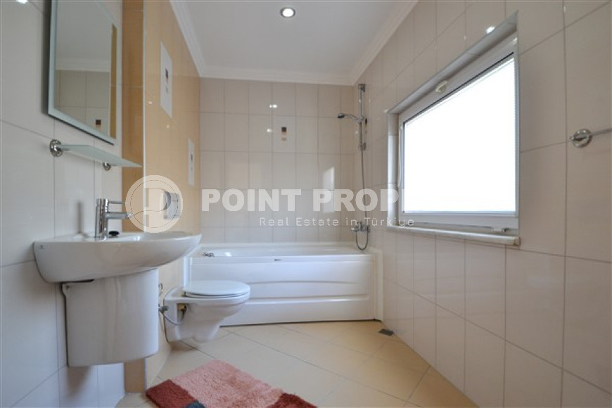 Spacious apartment with an area of 120 m2 in Cikcilli area, Alanya, on the seventh floor of the house-id-3275-photo-15