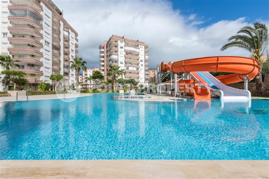 Ready-to-move three-bedroom apartment in a prestigious residential complex, Tosmur, Alanya-id-3278-photo-2
