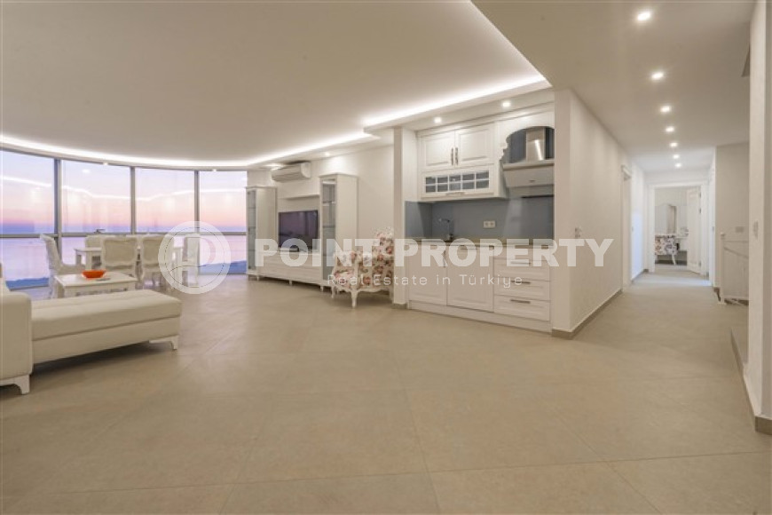 Luxurious seven-room villa with an area of 580 m2 in the Bektas area, Alanya, with stunning views of the Mediterranean Sea-id-3281-photo-13