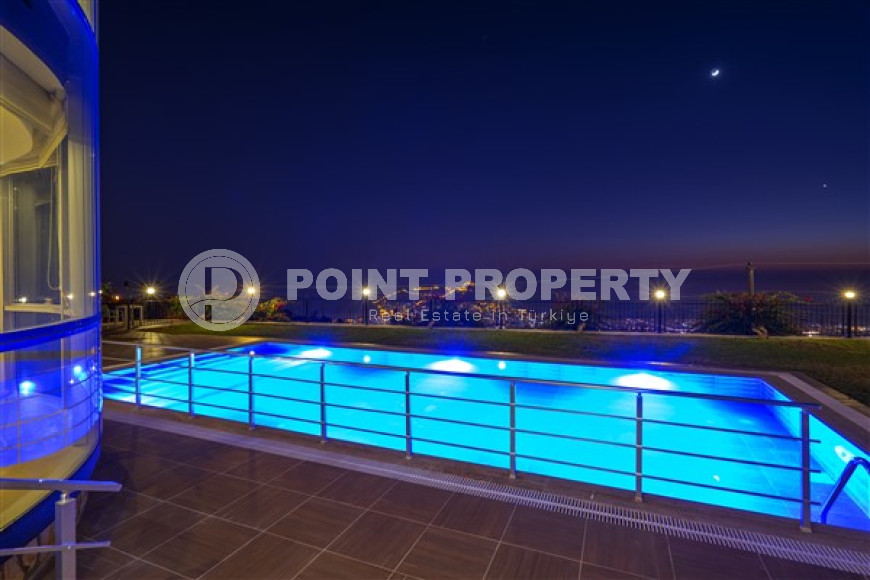 Luxurious seven-room villa with an area of 580 m2 in the Bektas area, Alanya, with stunning views of the Mediterranean Sea-id-3281-photo-24