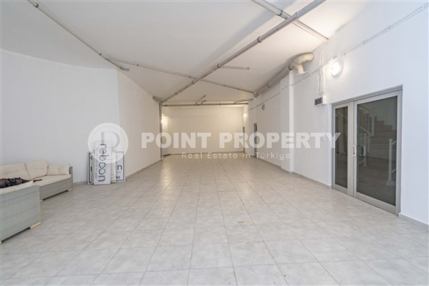 Luxurious seven-room villa with an area of 580 m2 in the Bektas area, Alanya, with stunning views of the Mediterranean Sea-id-3281-photo-25