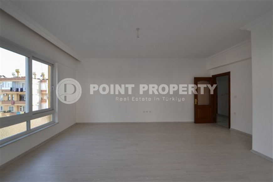 Комфортная квартира с площадью 155 м2, центр Аланьи, на четвёртом этаже дома в 200 метрах от центра города-id-3283-фото-8