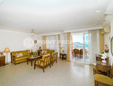 Furnished four-room apartment for a large family in the Bektash area. 220m2-id-1294-photo-3