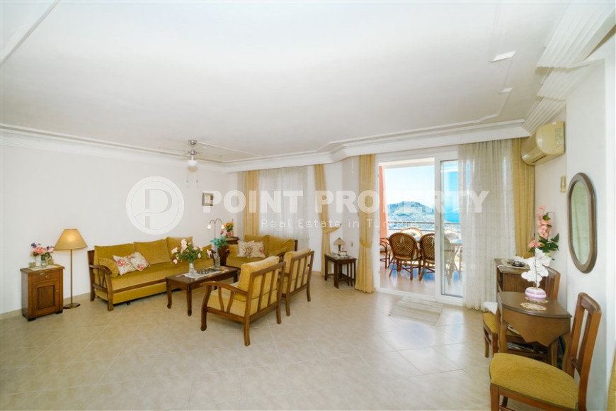 Меблированная четырехкомнатная квартира для большой семьи в районе Бекташ. 220м2-id-1294-фото-3