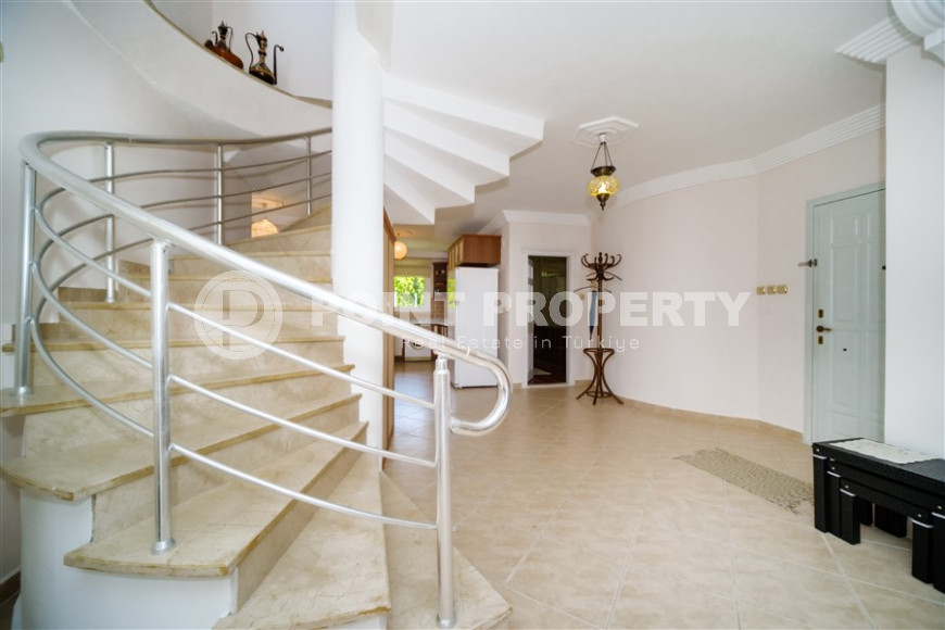 Меблированная четырехкомнатная квартира для большой семьи в районе Бекташ. 220м2-id-1294-фото-7