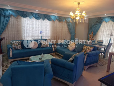 Three-room apartment with two balconies, Mahmutlar district, Alanya, 200 meters from the sea-id-3299-photo-1