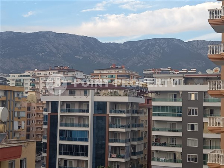 Three-room apartment with two balconies, Mahmutlar district, Alanya, 200 meters from the sea-id-3299-photo-2