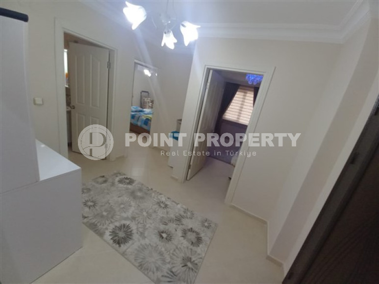 Three-room apartment with two balconies, Mahmutlar district, Alanya, 200 meters from the sea-id-3299-photo-9