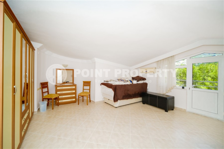 Меблированная четырехкомнатная квартира для большой семьи в районе Бекташ. 220м2-id-1294-фото-15