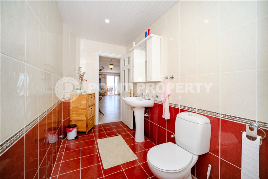 Меблированная четырехкомнатная квартира для большой семьи в районе Бекташ. 220м2-id-1294-фото-16