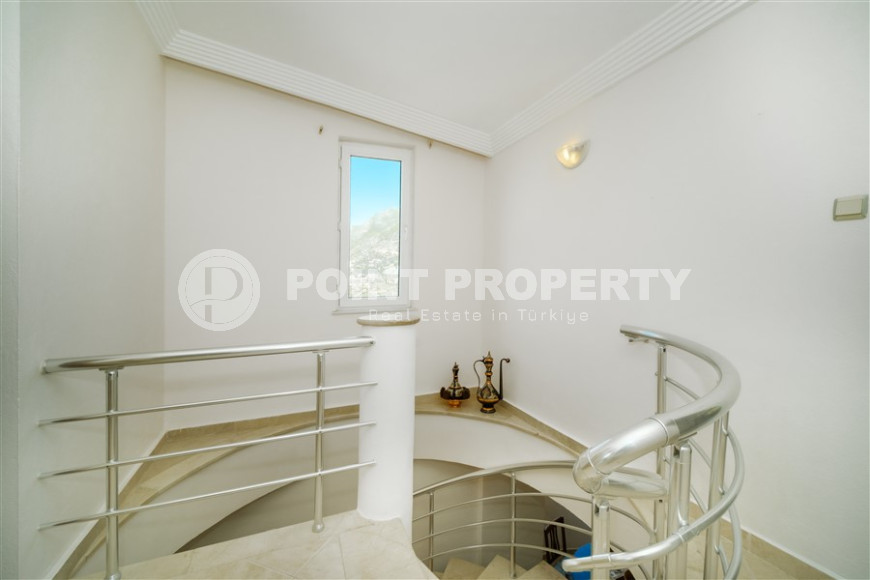 Меблированная четырехкомнатная квартира для большой семьи в районе Бекташ. 220м2-id-1294-фото-19