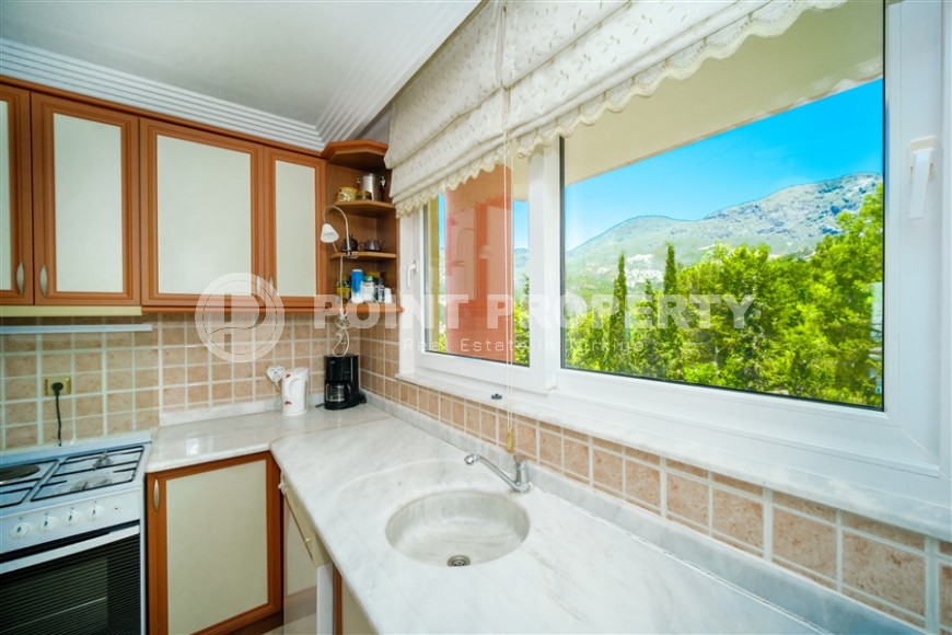 Меблированная четырехкомнатная квартира для большой семьи в районе Бекташ. 220м2-id-1294-фото-20