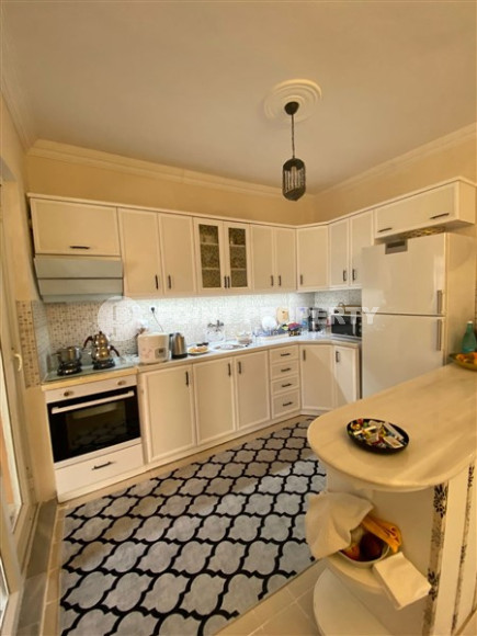 Недорогая симпатичная квартира 2+1 с мебелью, на втором этаже турецкого дома, Оба, Аланья-id-3304-фото-5