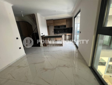 Небольшой трёхкомнатный дуплекс с выходом на террасу, верхняя Оба, Аланья-id-3306-фото-5