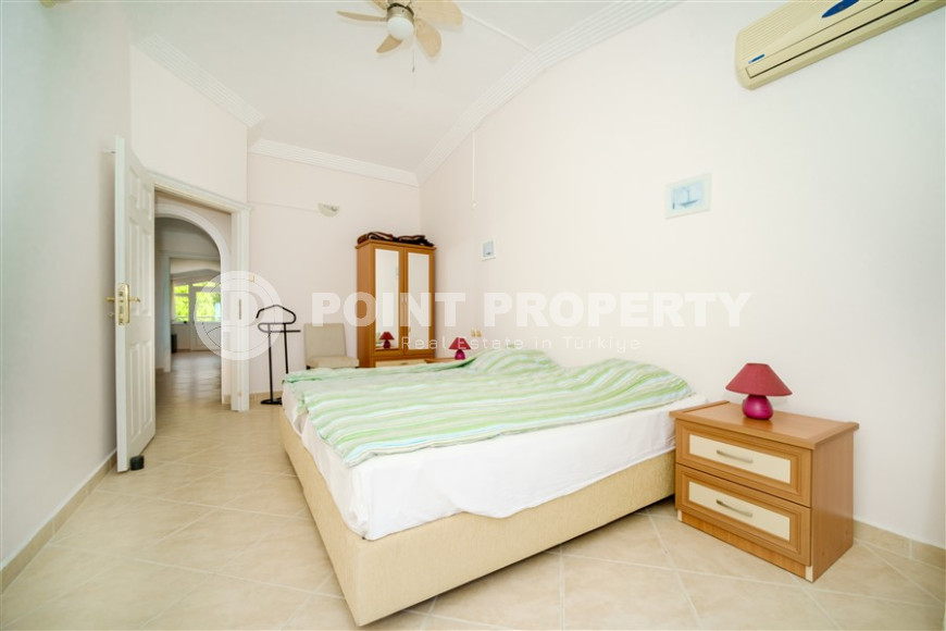 Меблированная четырехкомнатная квартира для большой семьи в районе Бекташ. 220м2-id-1294-фото-25